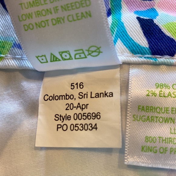 Lilly Pulitzer printed shorts - Picture 6 of 6